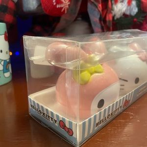 Sanrio Hello Kitty Christmas Ceramic Salt and Pepper Shakers New 🌲